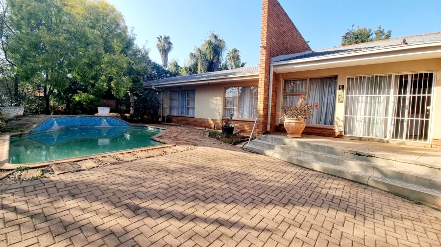 3 Bedroom Property for Sale in Wilkoppies North West